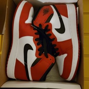 AIR JORDAN 1 RETRO HIGH OG WHITE/VARSITY RED-BLACK
